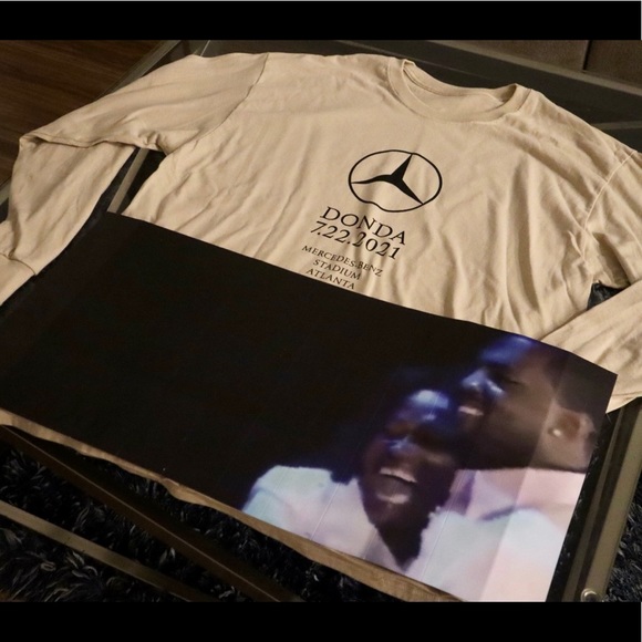 Kanye West Donda Listening Party Merch - Limited - Picture 1 of 5